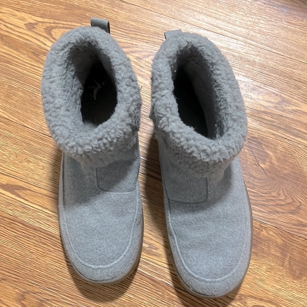 Sanuk Booties - Picture 3 of 5
